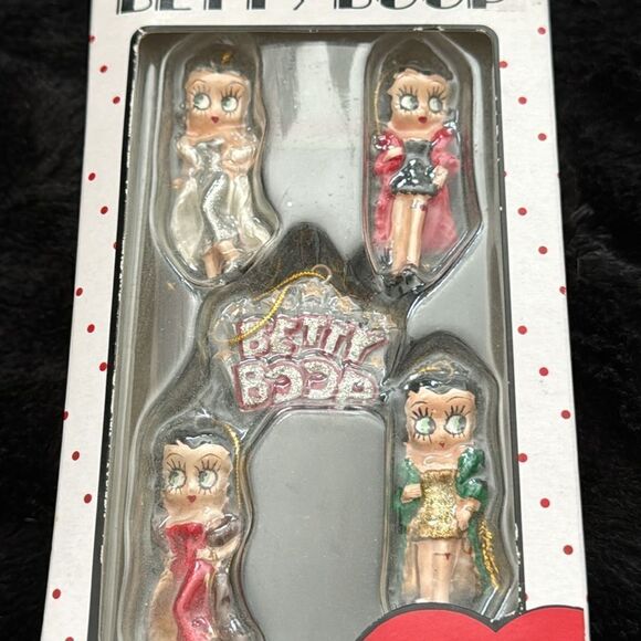 BETTY BOOP 5 Piece ornament set - Picture 1 of 10